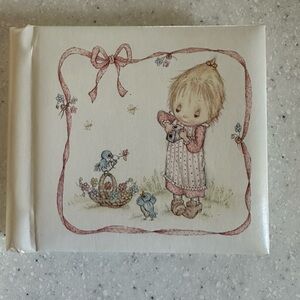 Vintage Hallmark Betsy Clark Square Photo Album Holds 20 Photos. 1977